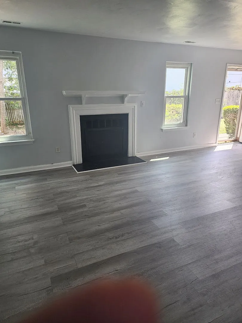 great home fully renovated — Photo 1