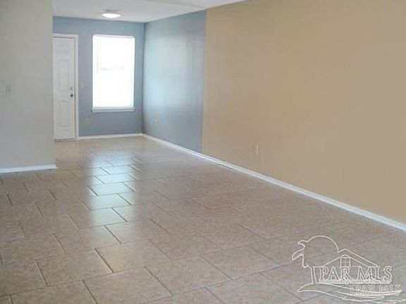 3rd image of 417 Oak Knoll Ln