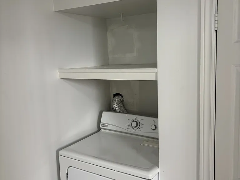 41 Deerhurst Ave — Photo 17