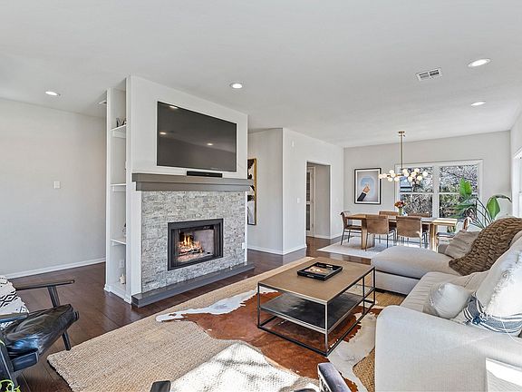 3rd image of 3 S Sawgrass Ct