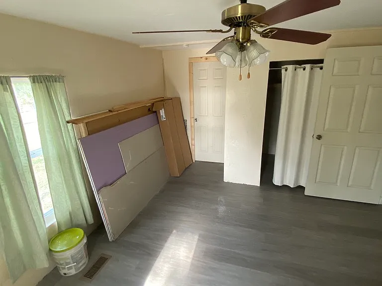 3549 Green Acre Way — Photo 6