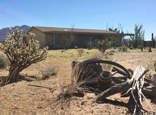 15566 S Yellow Cup Dr, Yucca, AZ 86438