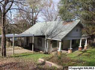 106 Mountain Rd SE, Fort Payne, AL 35967