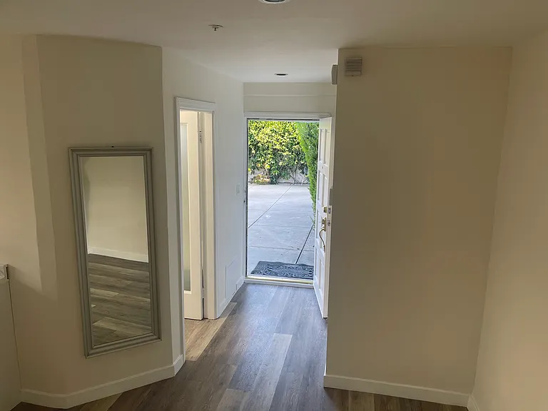 341 S Maple Dr — Photo 8