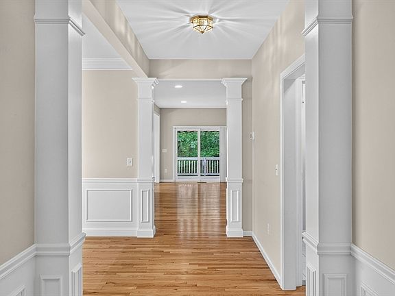 3rd image of 39 Cottage Cv