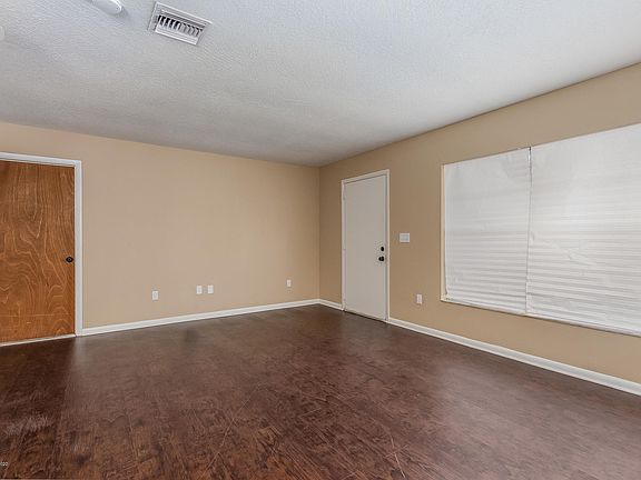 3rd image of 60 E Towne Pl #60