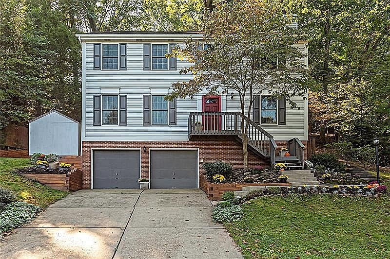 1st image of 102 Dogwood Ln