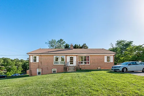 4801 Boonsboro Rd Photo 1