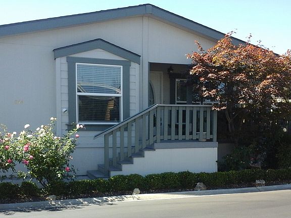 3rd image of 854 Villa Teresa Way