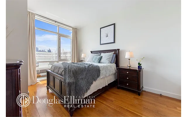 Sold by Douglas Elliman | media 16