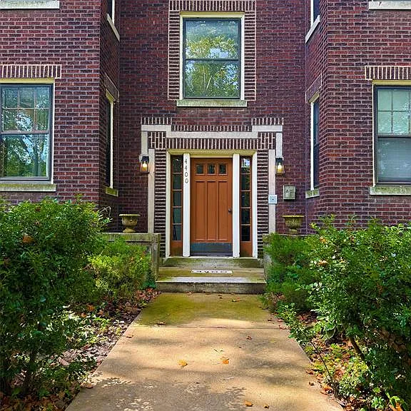 4400 Arsenal St #2E — Photo 2