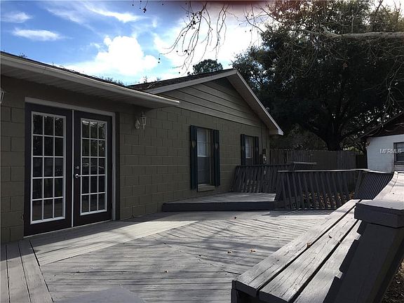 2nd image of 1113 Spruce Ct