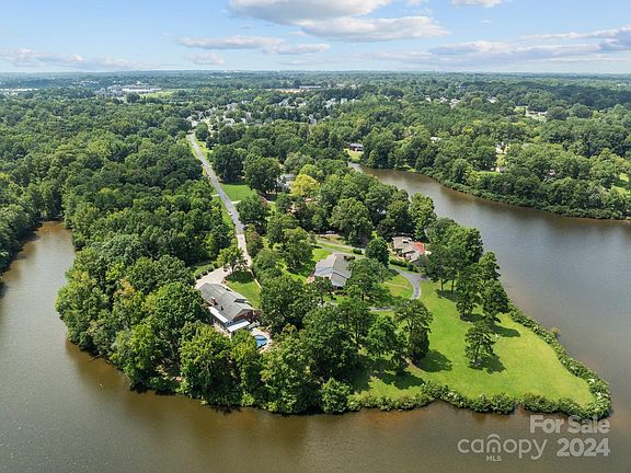4th image of 2414 Pine Cape Ct