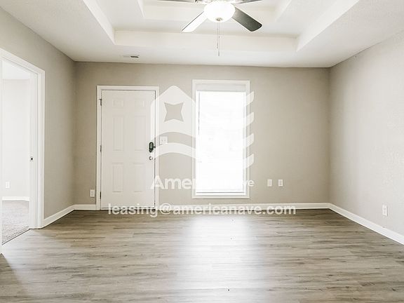 1184318_003_wm_-_living_room_13592760.jpg