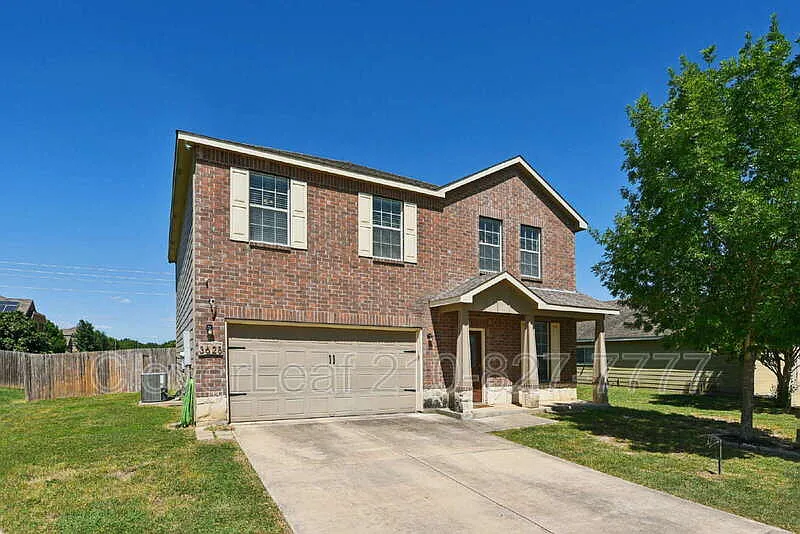 5 bed, 3.0 bath, 2580 sqft, $2,297 — Photo 3