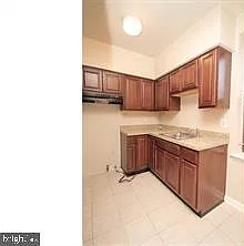 1734 W Diamond St #2 — Photo 6
