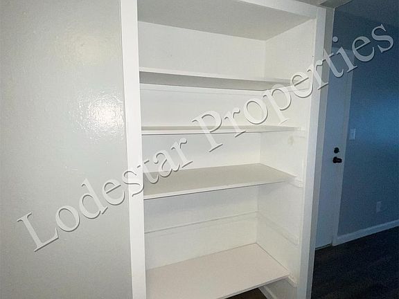 Hall storage