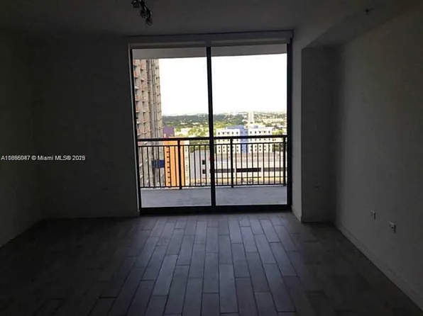 999 SW 1st Ave APT 1809, Miami, FL 33130