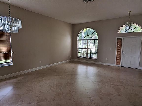 3rd image of 14202 NW 20th St