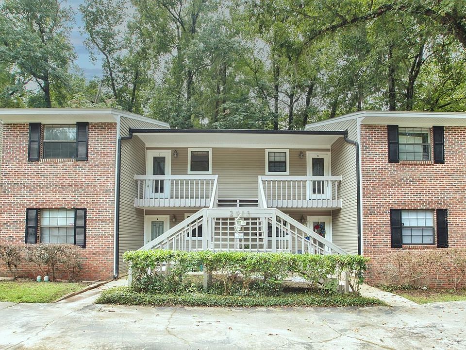 1st image of 2913 Woodrich Dr #D
