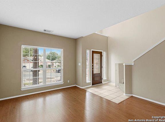 4th image of 4613 Flagstone Dr