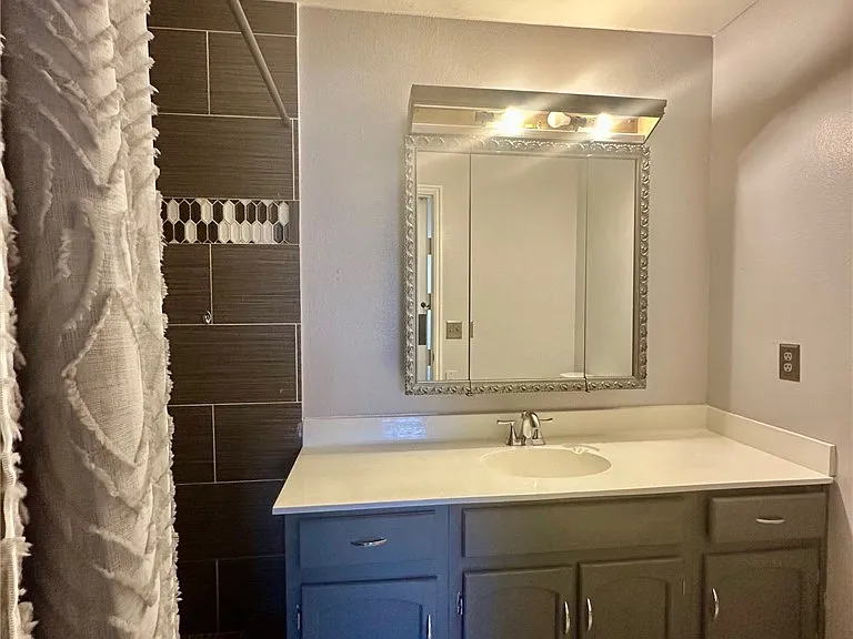 3384 Matvay St — Photo 27