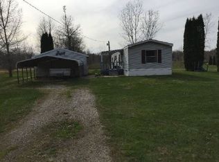 1255 N Nine Mile Rd, Sanford, MI 48657