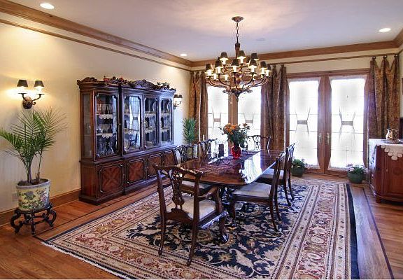 Formal dining room