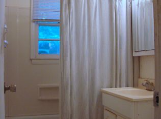 1031 Hebron Rd, Hendersonville, NC 28739