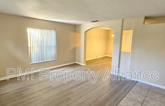 2nd image of 4120 King Edward Dr