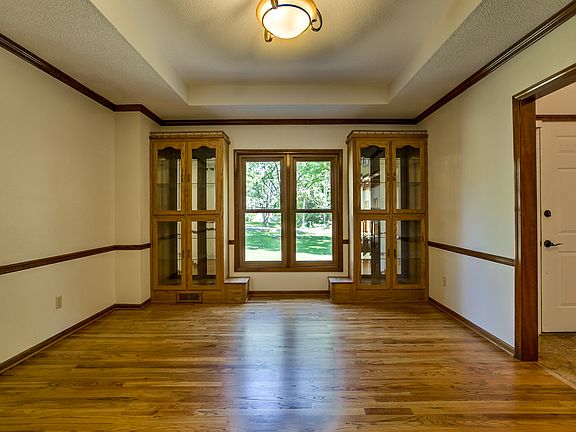 4th image of 22717 E Ashford Ct