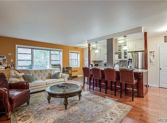 2nd image of 6-8 Wooleys Ln #B5