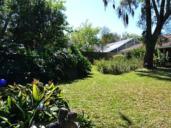 5th image of 907 Ridge Spring Ct