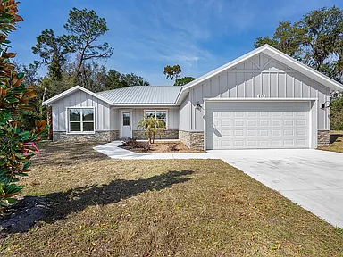 210 Paradise Dr — exterior photo
