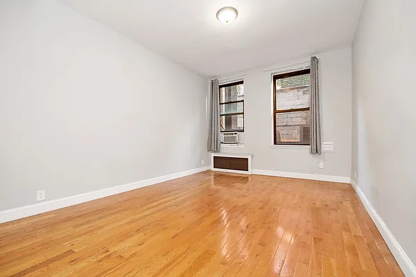 Rented by REAL New York | media 5