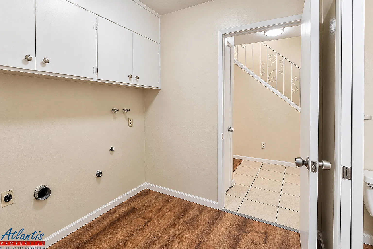 3 bed, 1.5 bath, 1215 sqft, $3,695 — Photo 4