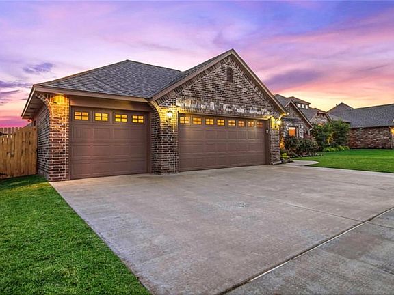 2nd image of 705 Samantha Ln