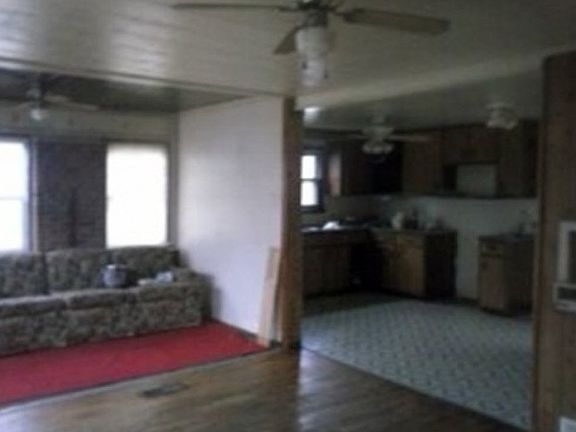 3rd image of 4132 S Pleasant Dr