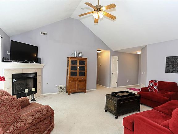4th image of 601 Ane Ave