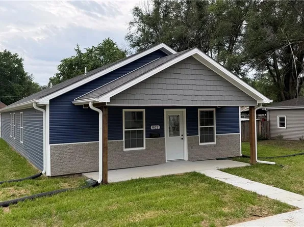 902 Morgan St, Saint Joseph, MO 64504