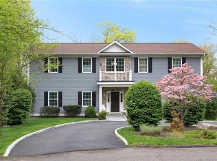 165 Highline Trl, Stamford, CT 06902