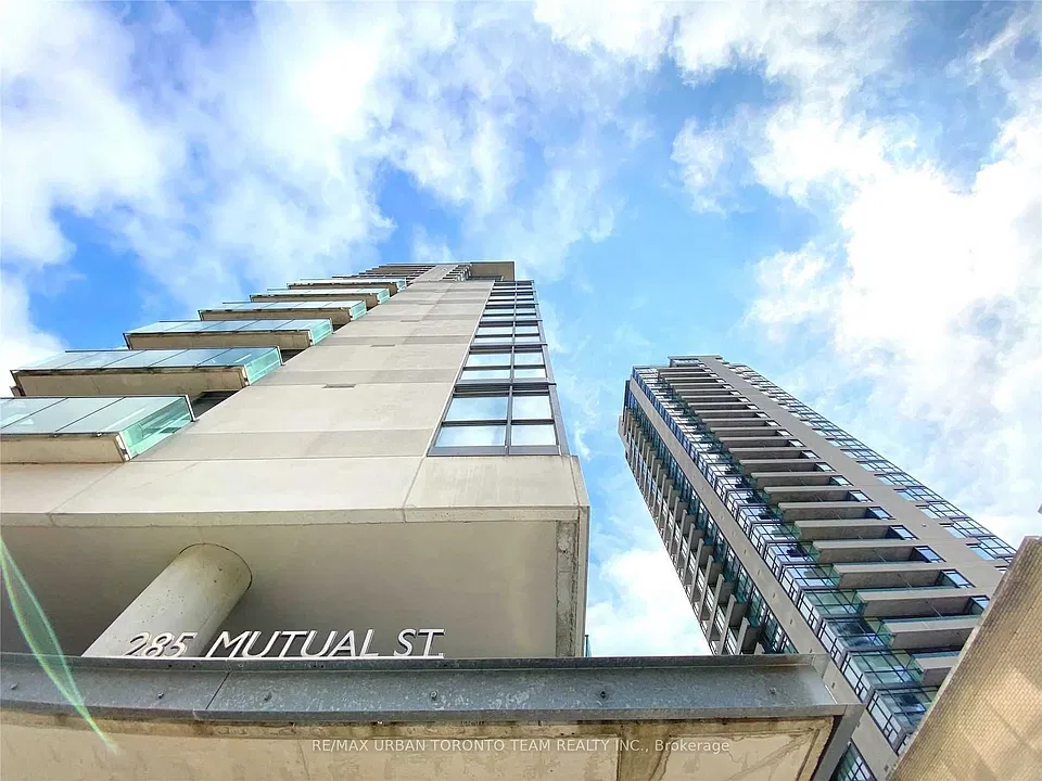 285 Mutual St #1703