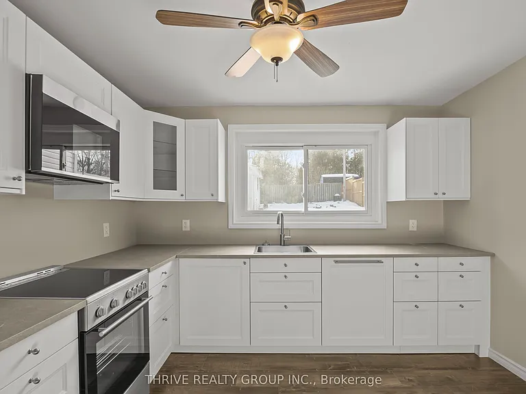 329 Thompson Rd #2 — Photo 8