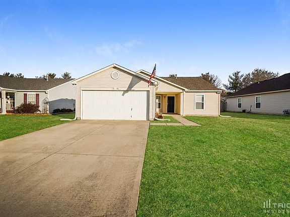 2nd image of 1386 Lavender Dr