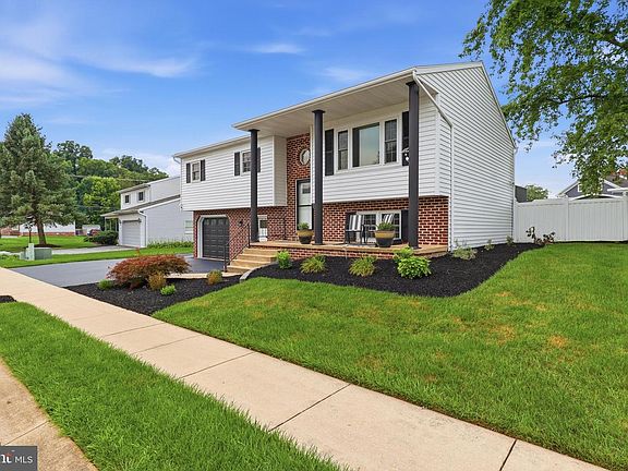 4th image of 2477 N Gabrielle Ct