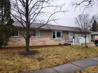 831 Meadow Dr, Davison, MI 48423