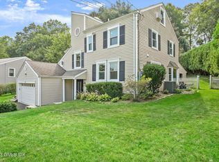 304 Orchard St, Greenwich, CT 06830