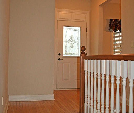 3rd image of 2833 Buckingham Ct