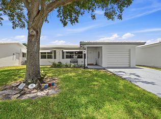 8960 NW 12th Pl, Plantation, FL 33322