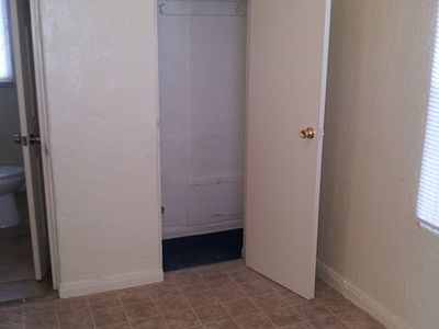 4th image of 551 W 45th St